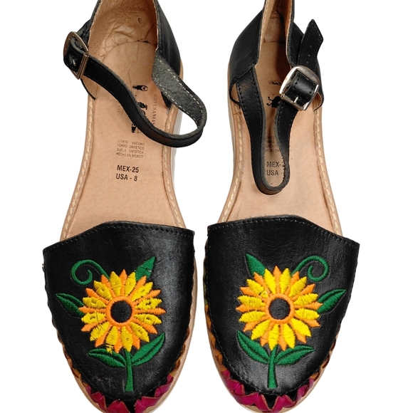 Artesanias Shoes - Artesanías Mexican Leather Huarache Sandals Sunflower Embroidery USA 8
